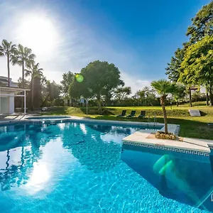 Sierra Park - 18 Newly Renovated With Pool, Gym, Jacuzzi And Padel , Marbella Spain